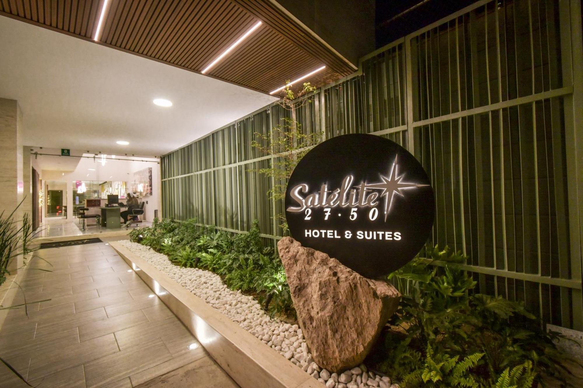 Expo Satelite 2750 Hotel & Suites Guadalajara Kültér fotó