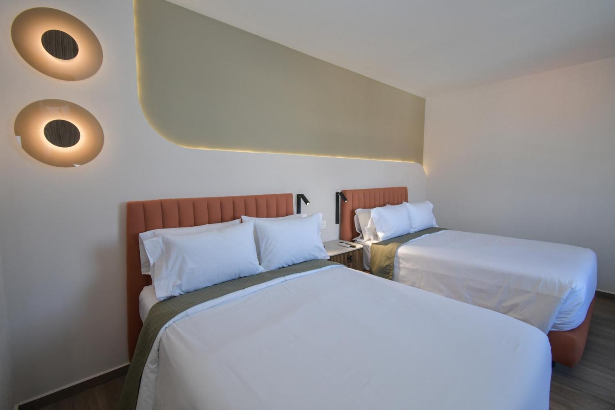 Expo Satelite 2750 Hotel & Suites Guadalajara Kültér fotó