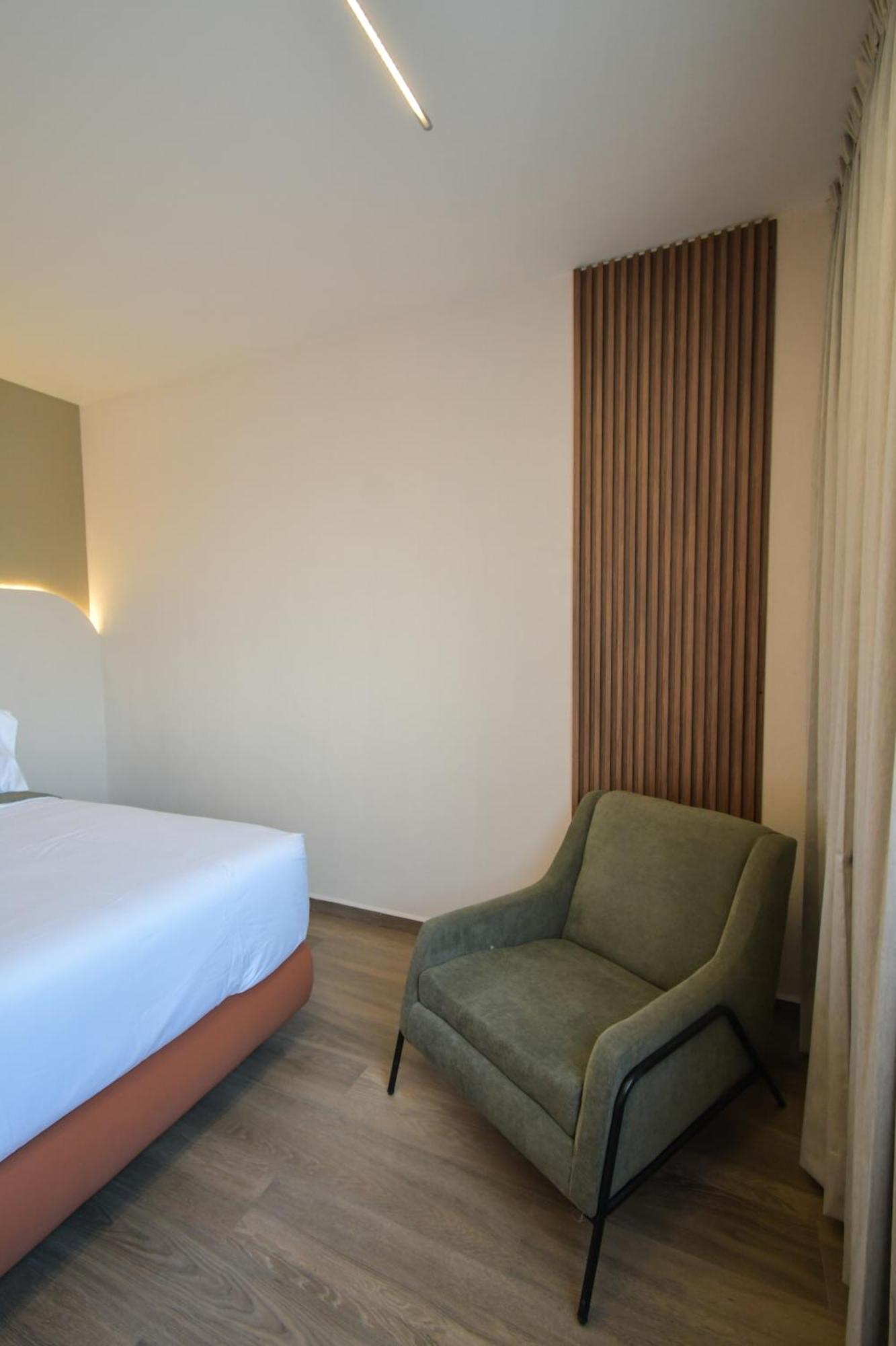 Expo Satelite 2750 Hotel & Suites Guadalajara Kültér fotó