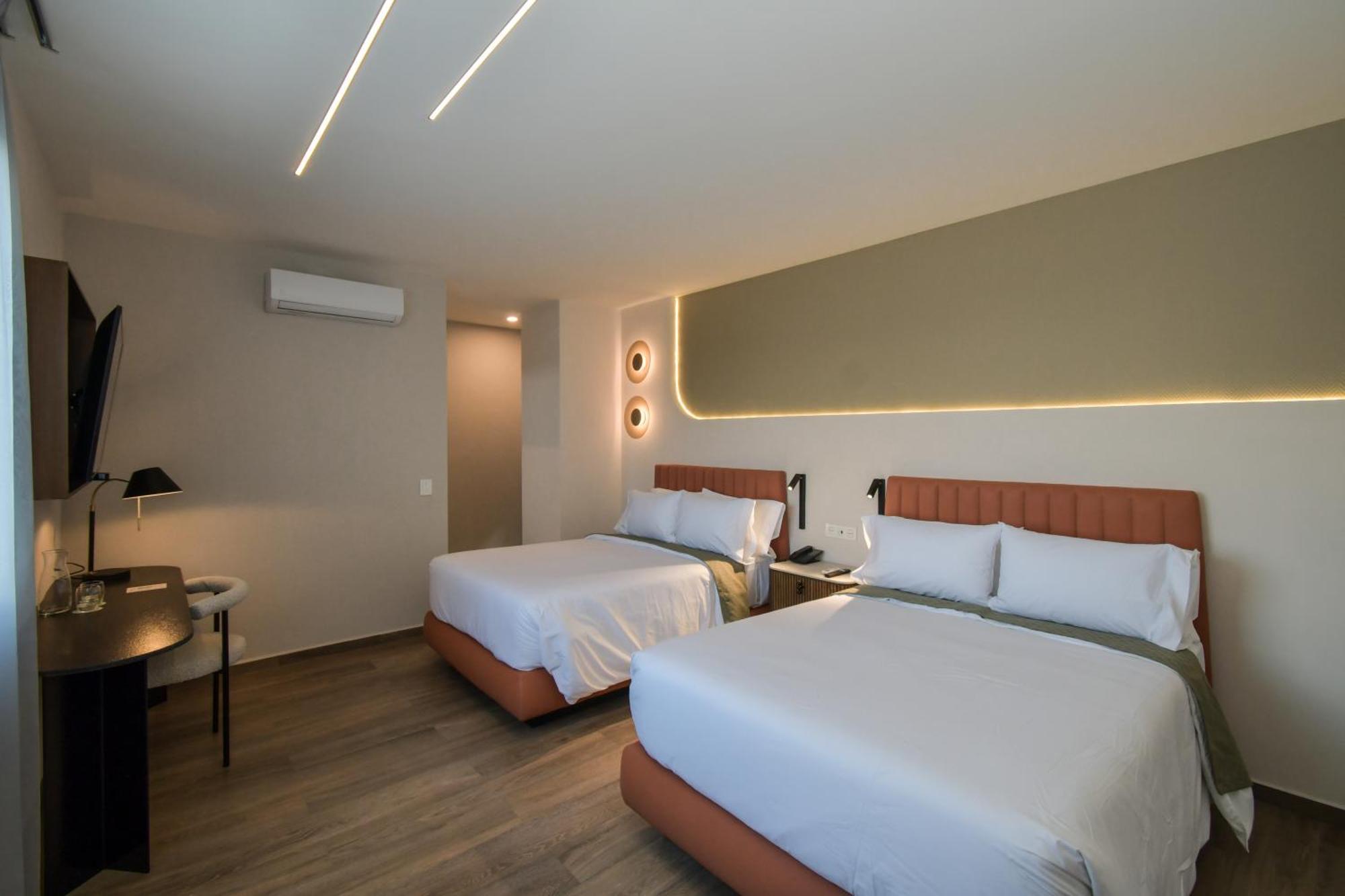 Expo Satelite 2750 Hotel & Suites Guadalajara Kültér fotó